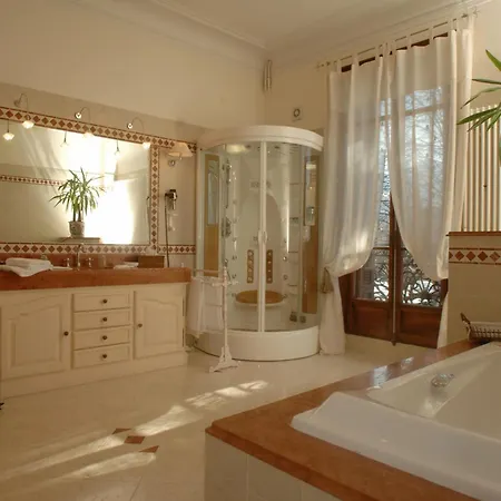 Hotel Morelia 4*